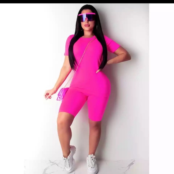 Women’s short set - Picture 2 of 3